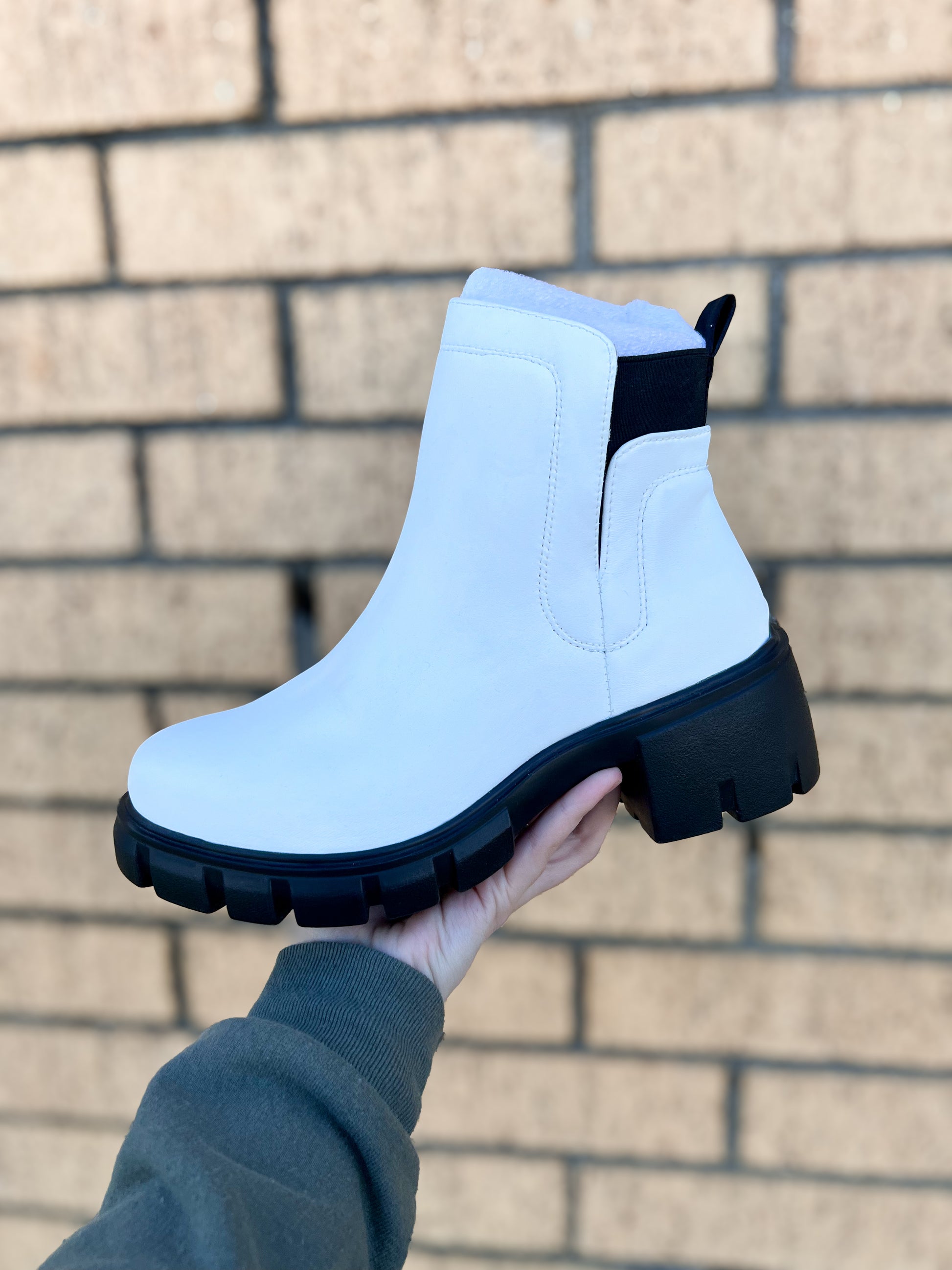 Very G Dana Bootie with Chunky Heel-Shoes-GYPSY JAZZ/VERY G/WOLF BRANDS-05/15/24,1st md,Max Retail,VGLB0356-The Twisted Chandelier