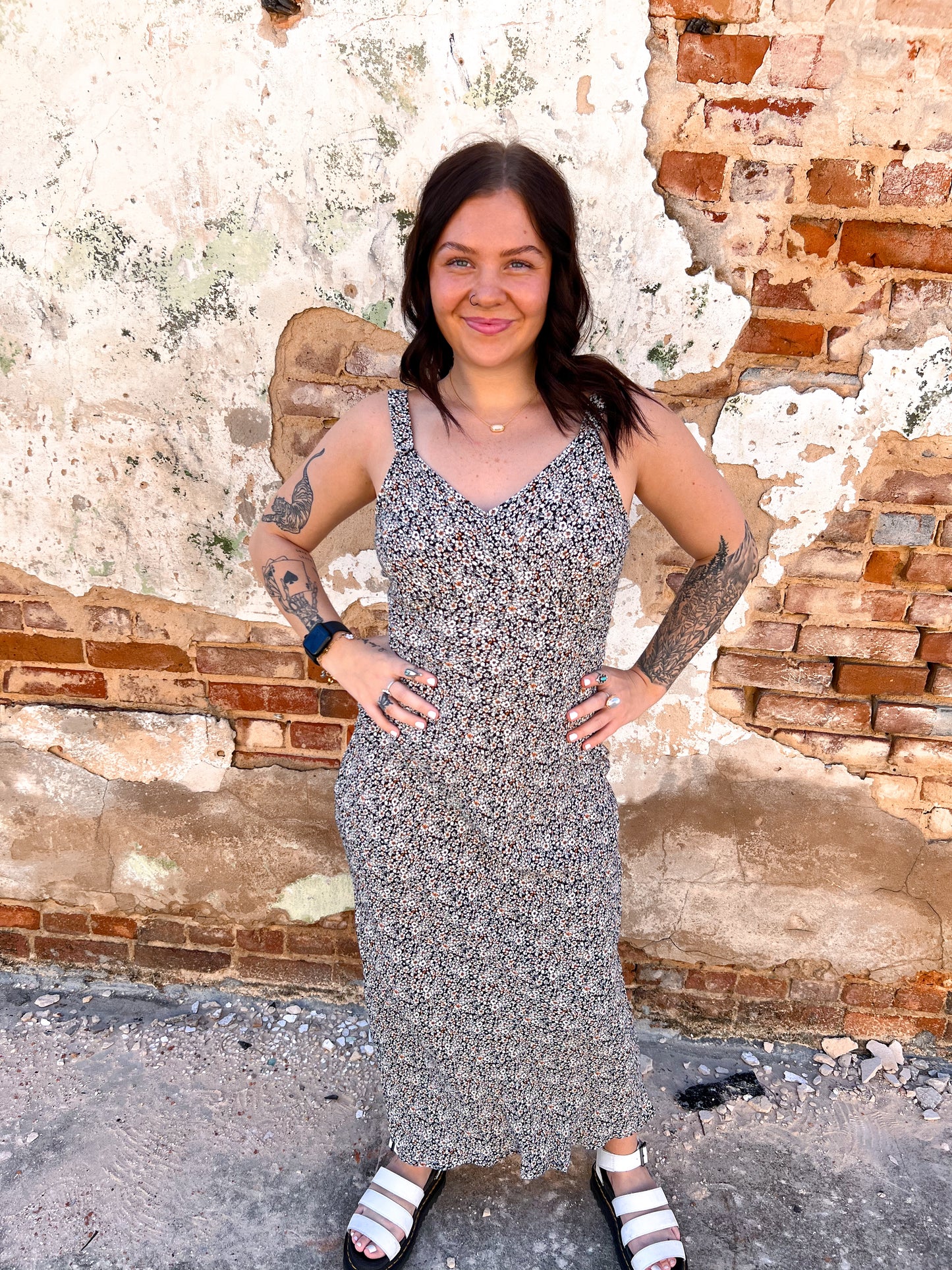 Zuri Floral Print V Neck A Line Sleeveless Midi Dress-Dress-blu pepper-DJR,Fd 05/21/24,TW1348-The Twisted Chandelier