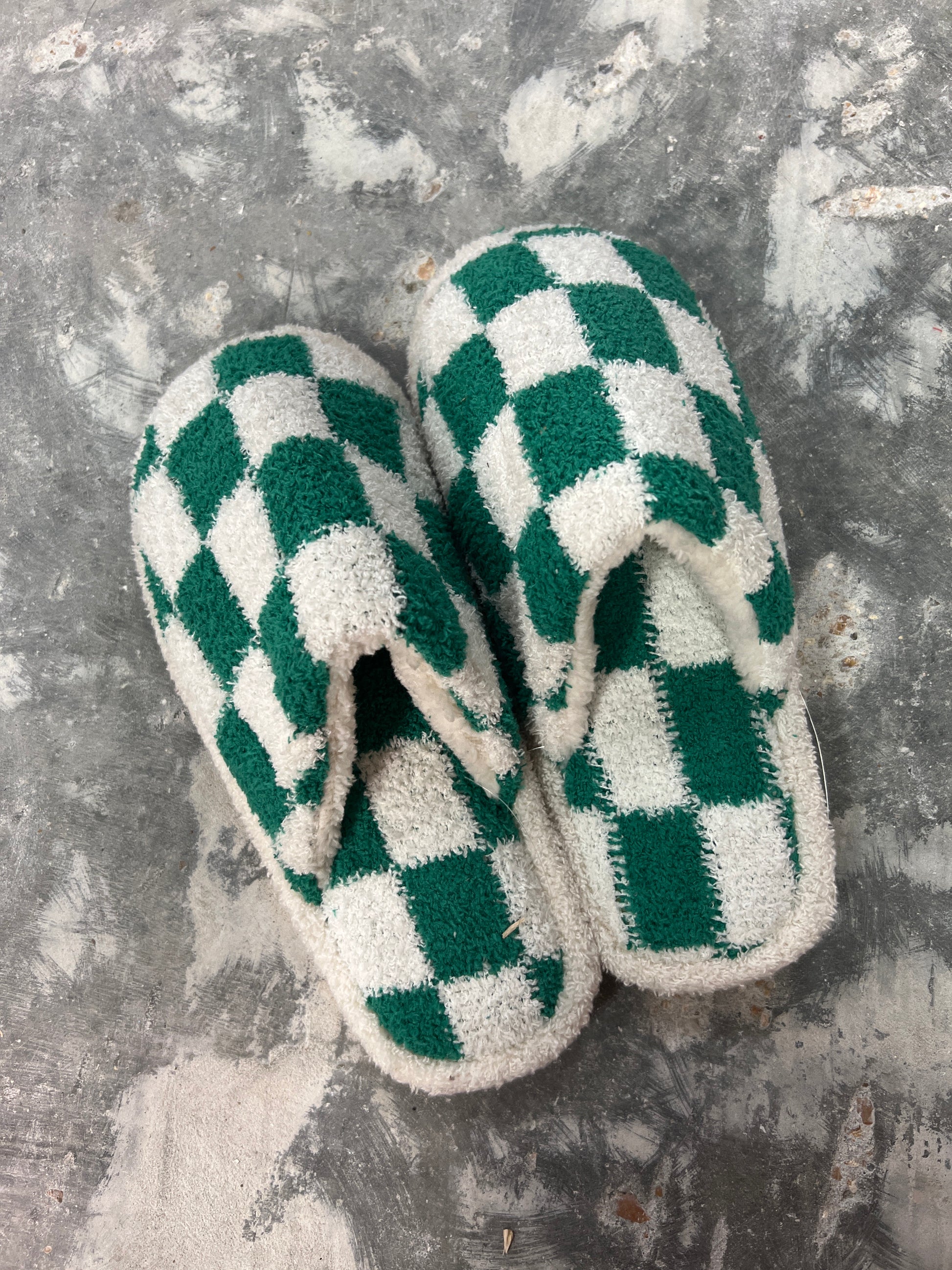 Checkered Pattern Slippers-SHOES-KATYDID-FD 03/12/24-The Twisted Chandelier
