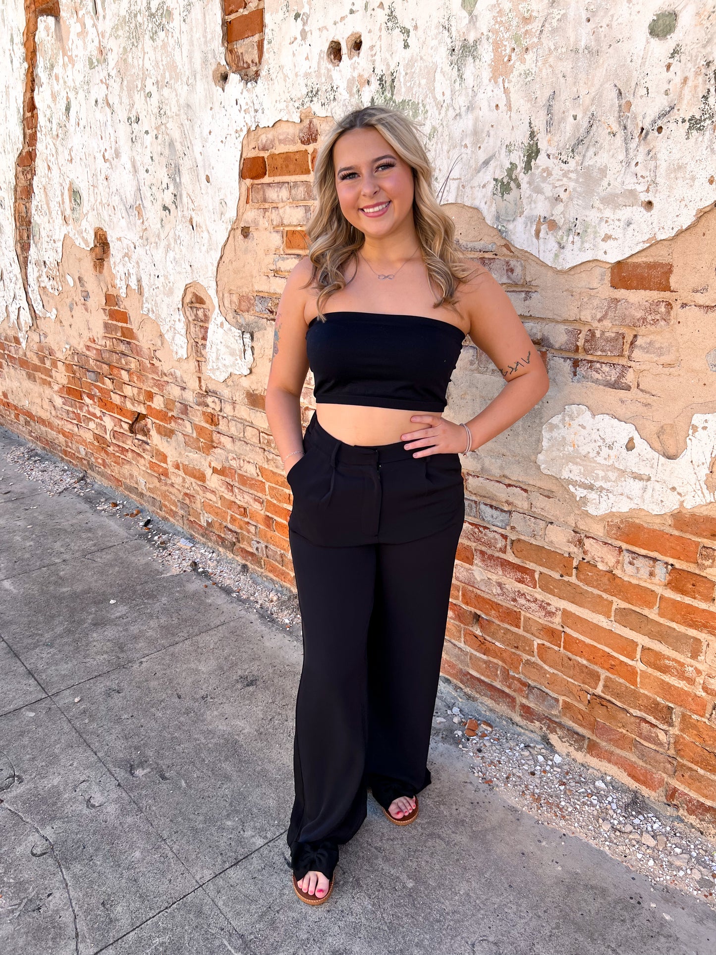 Raella Solid Point Wide Pants - Black-Pants-Umgee-05/27/24,1st md,Bin D1,bottoms,Max Retail-The Twisted Chandelier