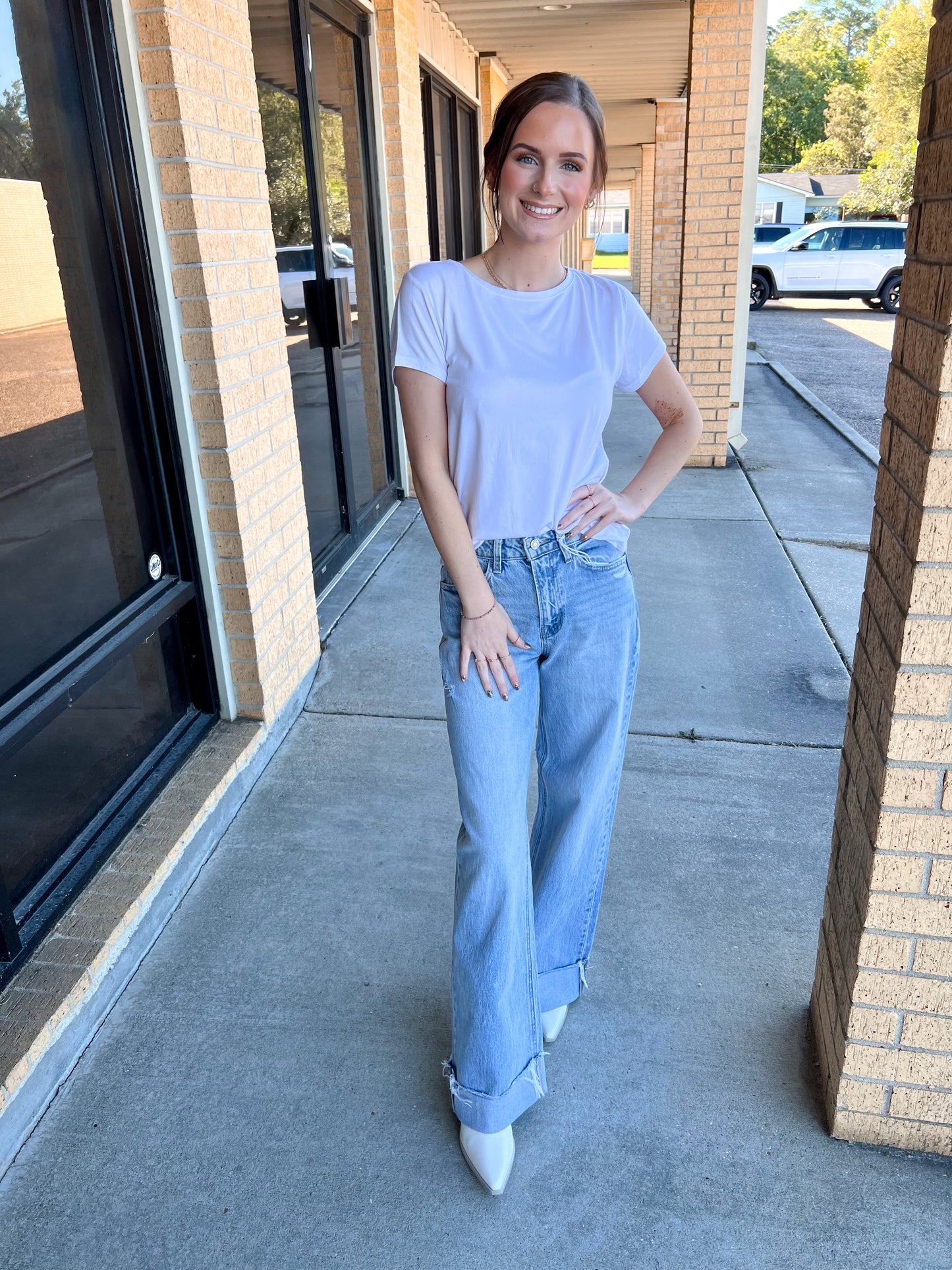 Hello Mello Dream Tee - White-Loungewear-HELLO MELLO-05/15/24,1st md-The Twisted Chandelier