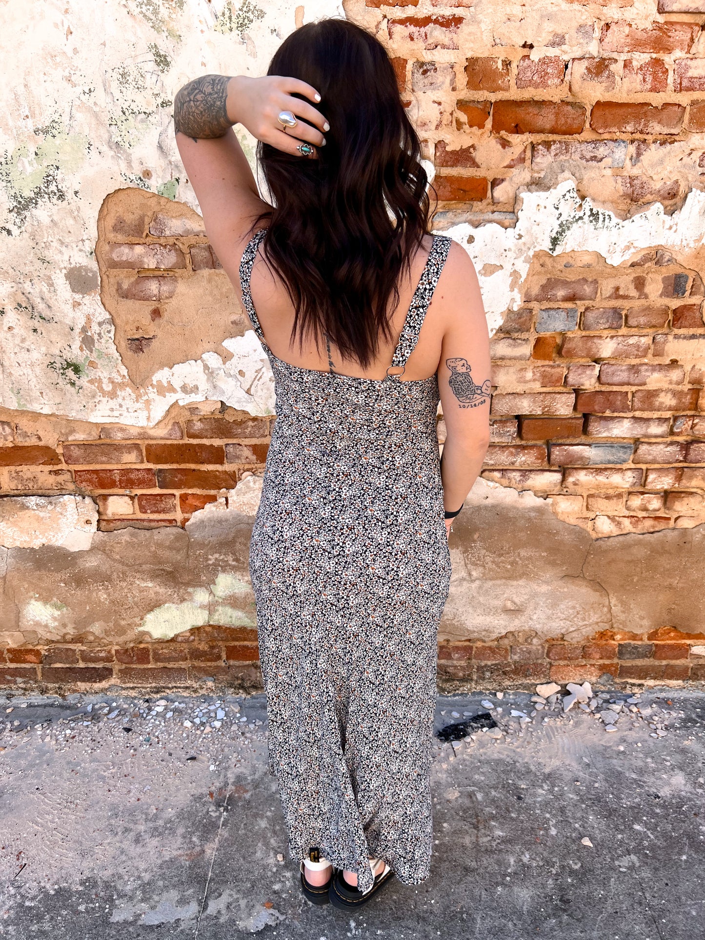 Zuri Floral Print V Neck A Line Sleeveless Midi Dress-Dress-blu pepper-DJR,Fd 05/21/24,TW1348-The Twisted Chandelier