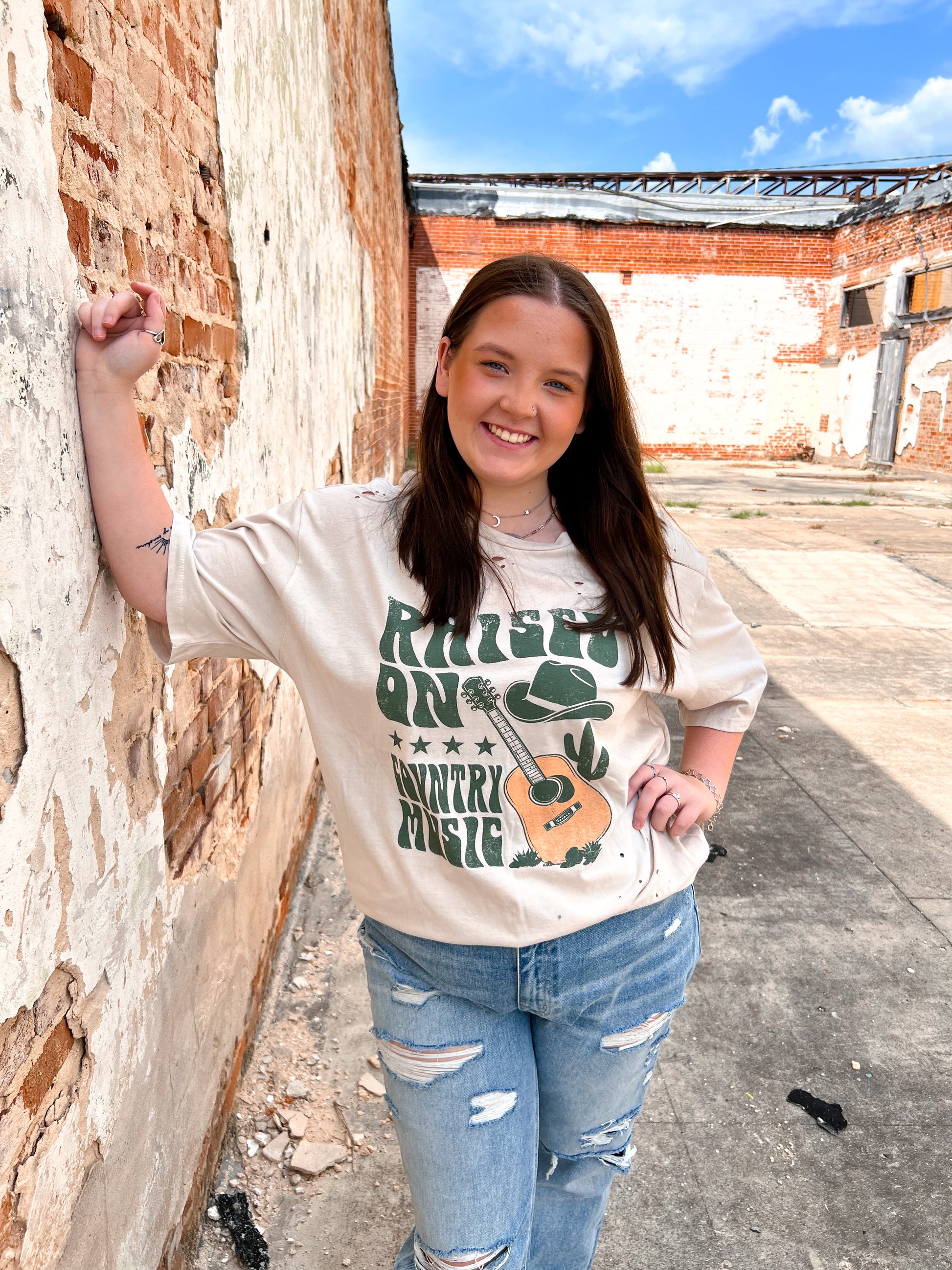 Raised on Country Music Distressed Rocker Tee - Plus-Rocker Tee-Zutter-04/21/25,05/25/24,1st md,88525-1992,FAVES,Max Retail,SH13535,Tops Collection,western & concert-The Twisted Chandelier