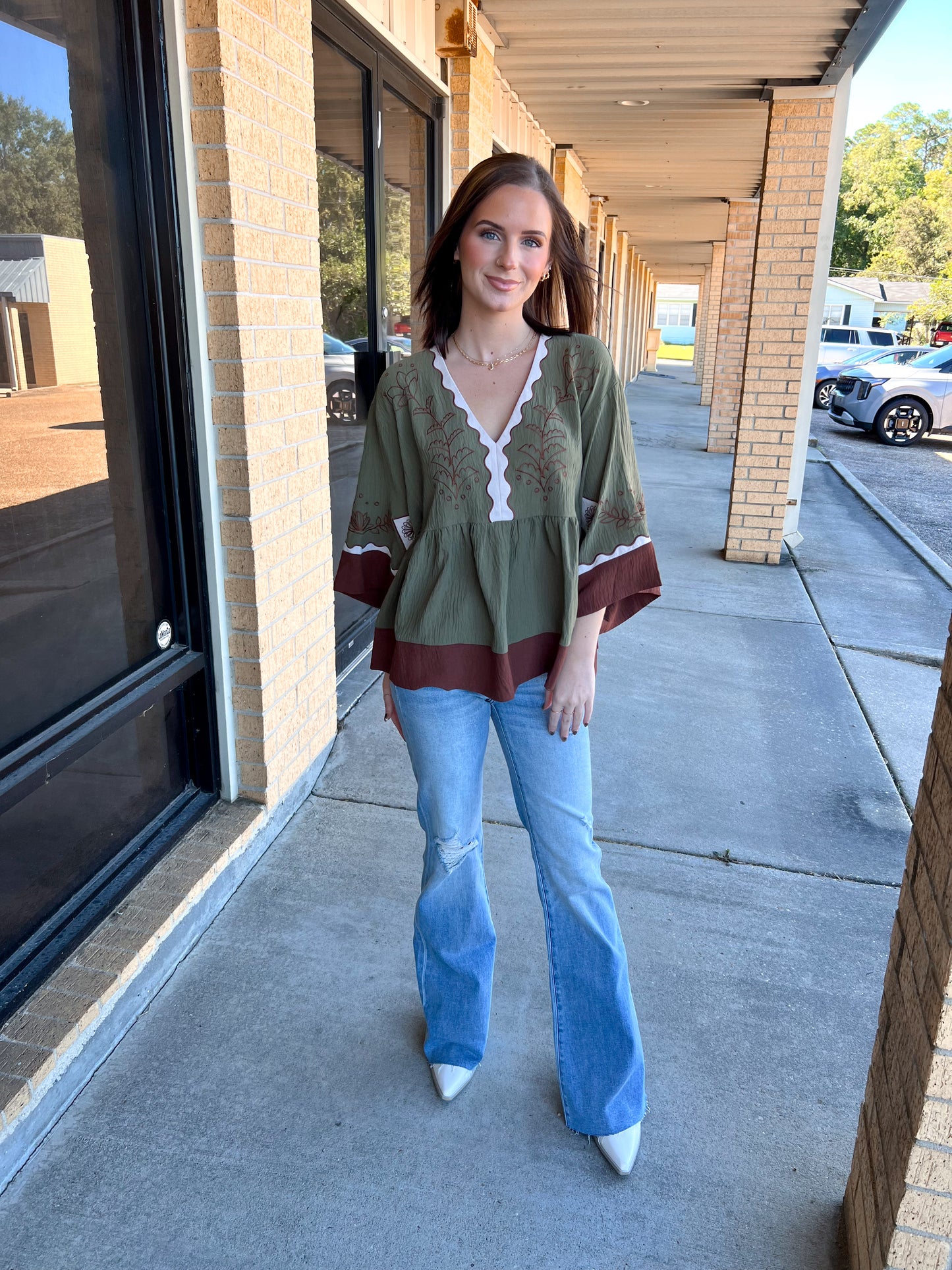 Happi Medium Light Mid Rise Distressed 33" Inseam Flare-Hidden Jeans-Bin b6,bottoms,CR 10/21/24,FD 10/22/24-The Twisted Chandelier