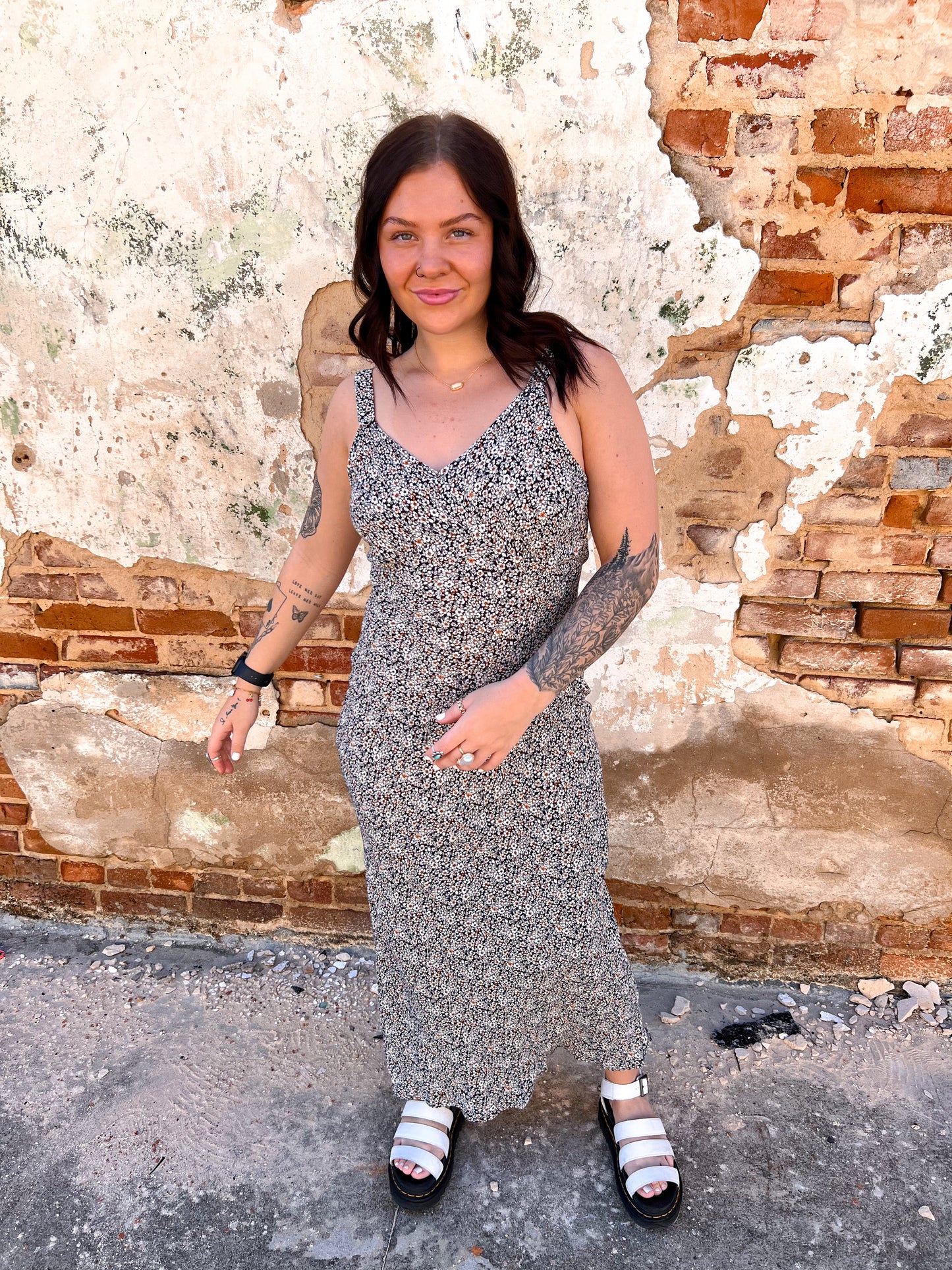 Zuri Floral Print V Neck A Line Sleeveless Midi Dress-Dress-blu pepper-DJR,Fd 05/21/24,TW1348-The Twisted Chandelier