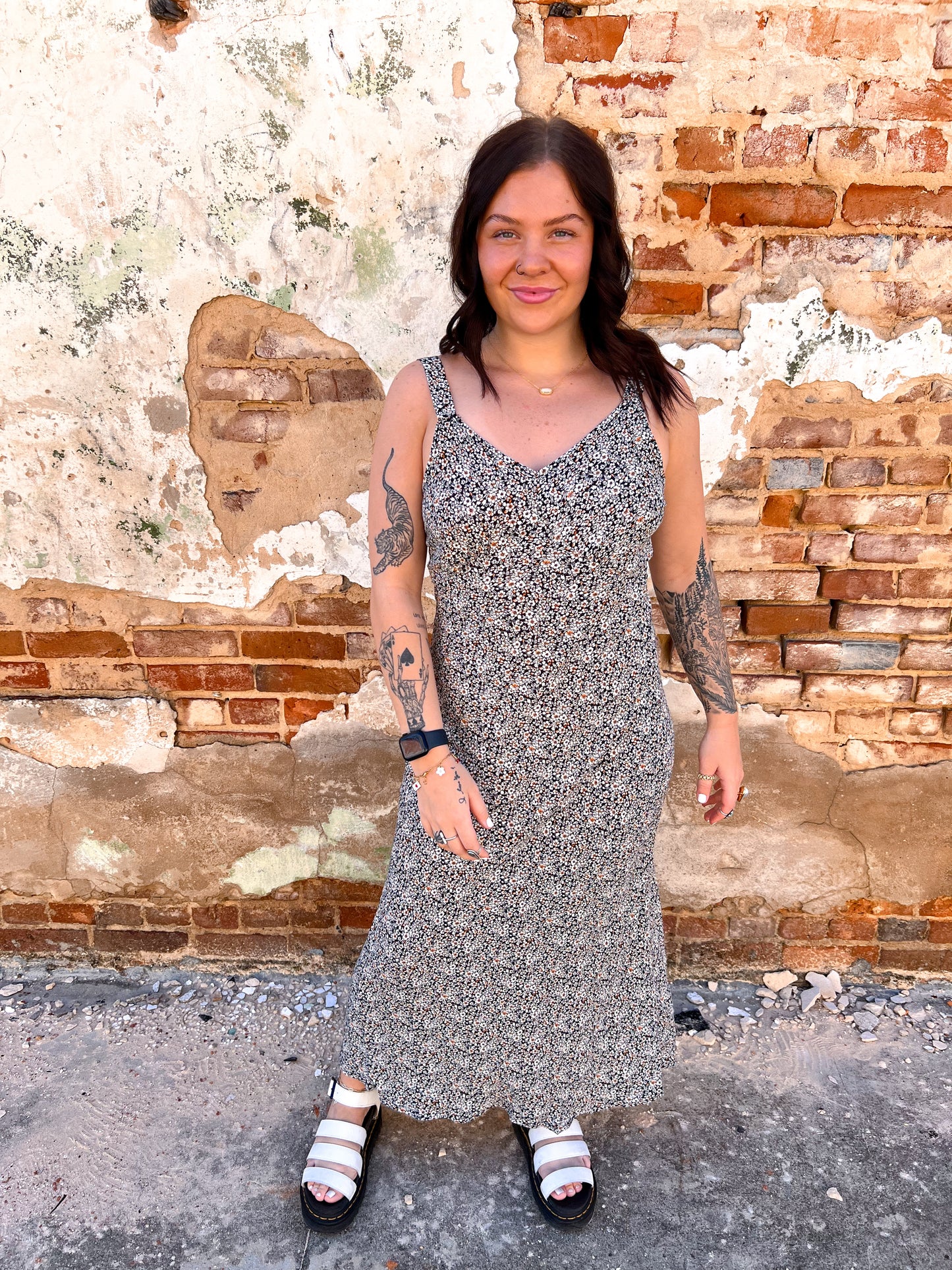 Zuri Floral Print V Neck A Line Sleeveless Midi Dress-Dress-blu pepper-DJR,Fd 05/21/24,TW1348-The Twisted Chandelier