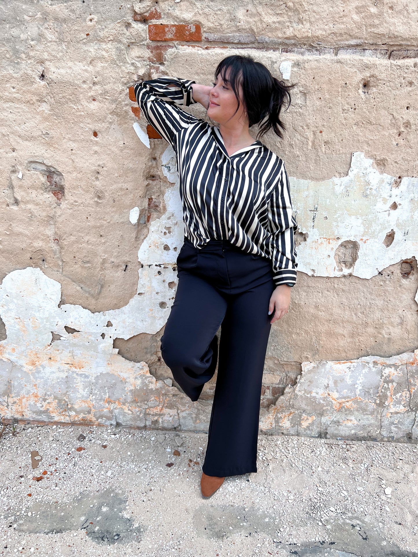 Raella Solid Point Wide Pants - Black-Pants-Umgee-05/27/24,1st md,Bin D1,bottoms,Max Retail-The Twisted Chandelier