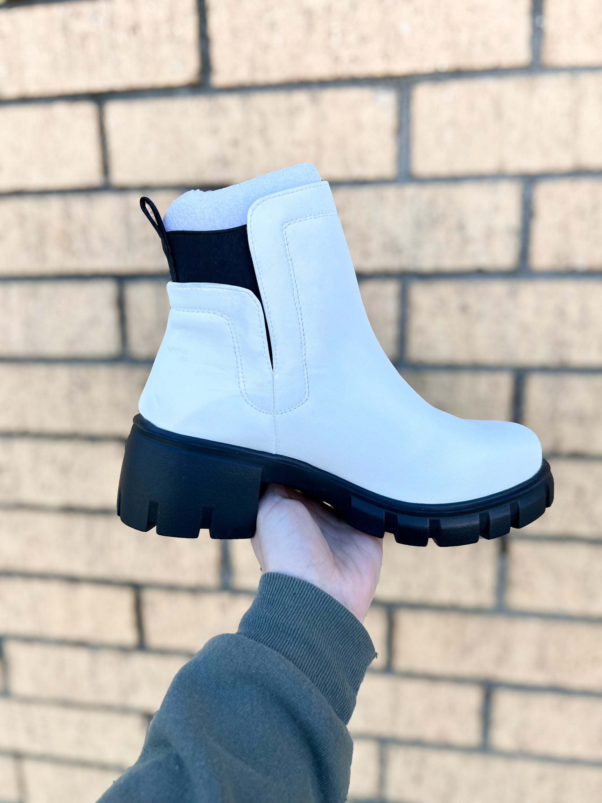 Very G Dana Bootie with Chunky Heel-Shoes-GYPSY JAZZ/VERY G/WOLF BRANDS-05/15/24,1st md,Max Retail,VGLB0356-The Twisted Chandelier