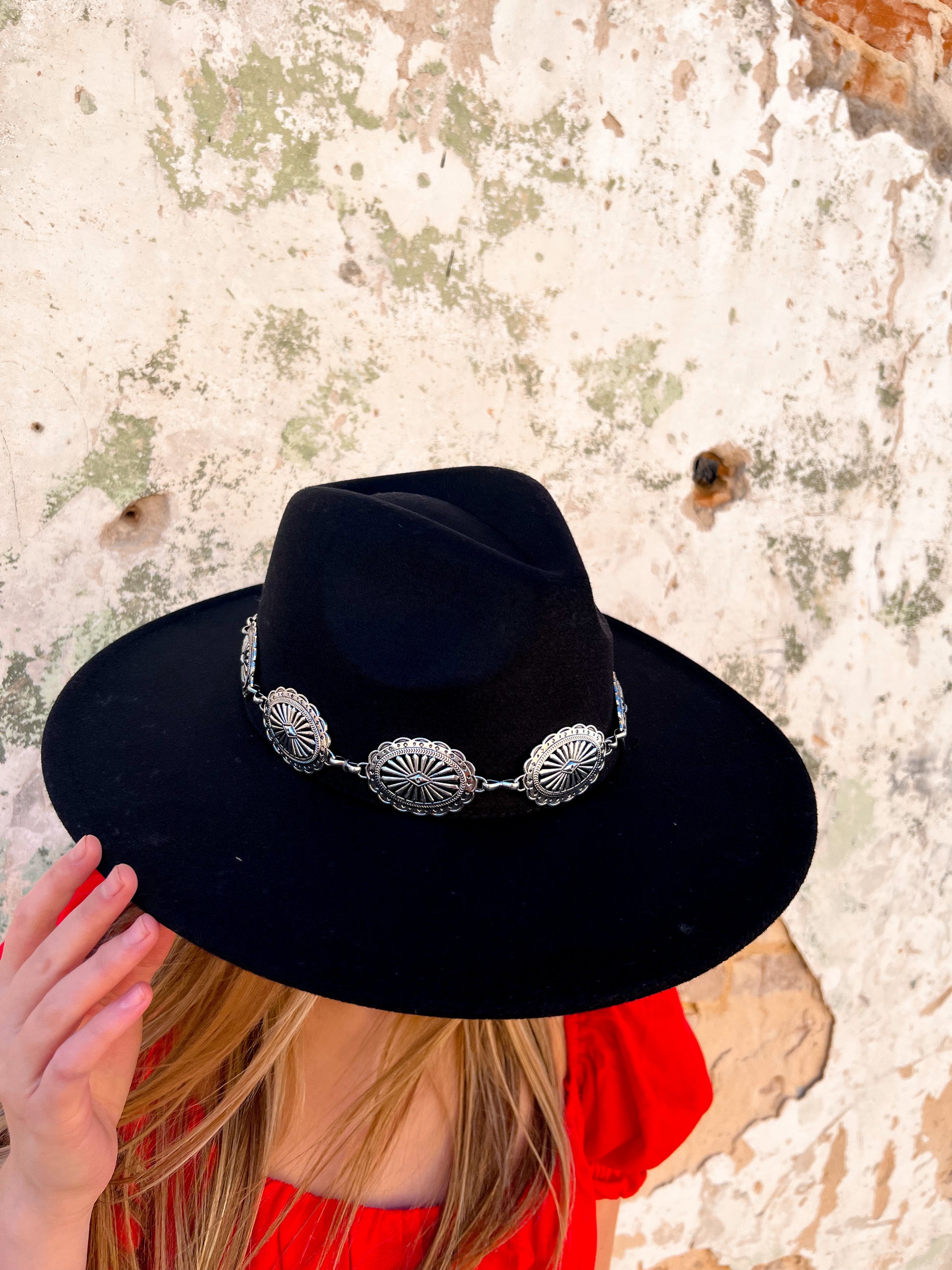Oval Disc Chain Fedora Hat - Black-Hats-Fame Accessories-MMT8673,western & concert-The Twisted Chandelier