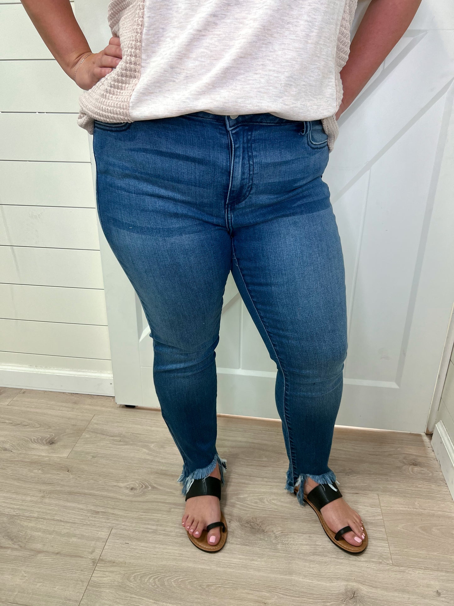 Ashley Mid Rise Cut Out Fray Hem Crop Cello Skinny Jeans - Plus-Skinny Jeans-Cello-04/21/25,05/15/24,1st md,bottoms,Max Retail-The Twisted Chandelier