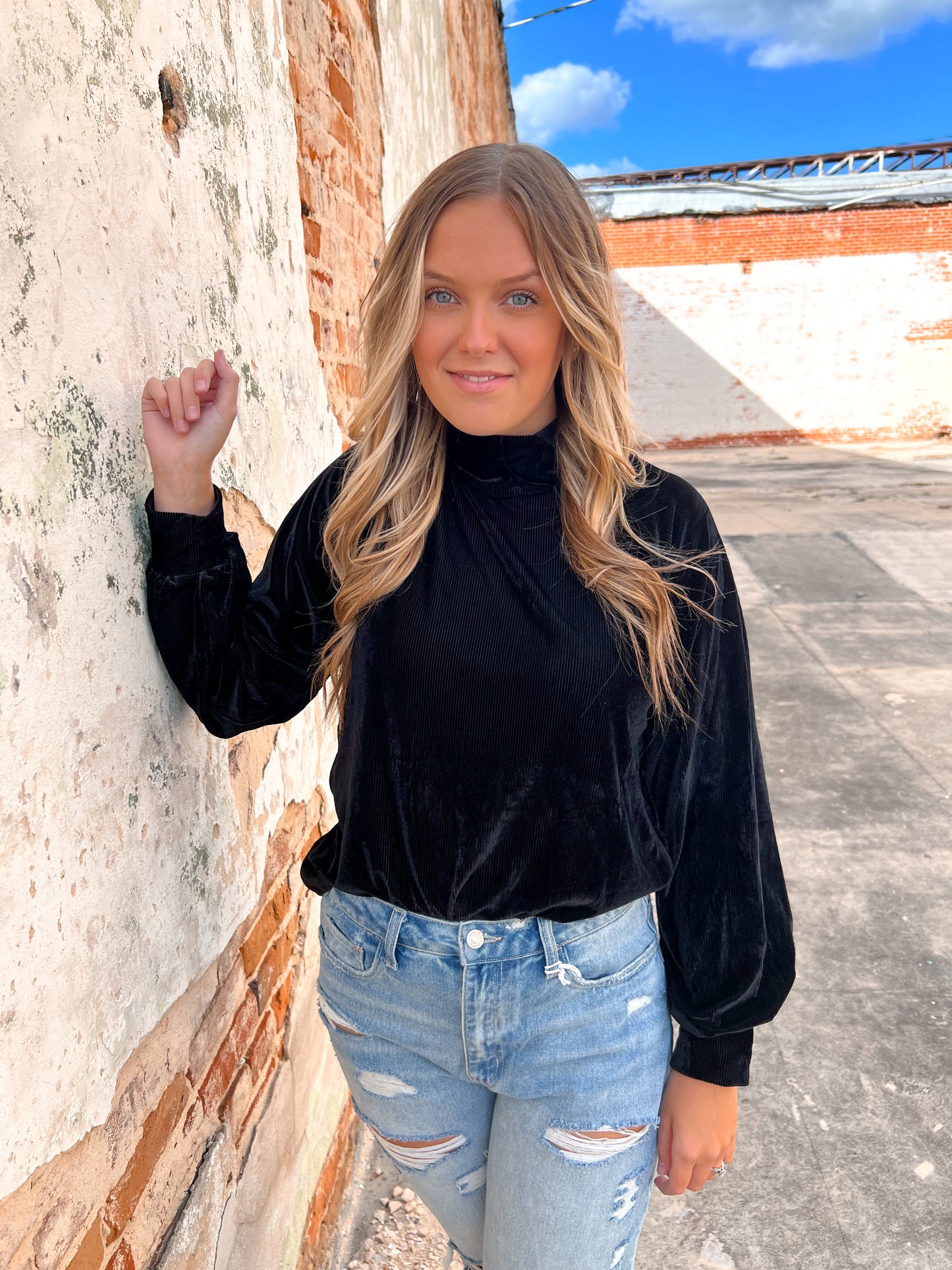 Zaeli Velvet Turtleneck Black-BLOUSE TOP-Southern Grace Wholesale-BIN A2-The Twisted Chandelier