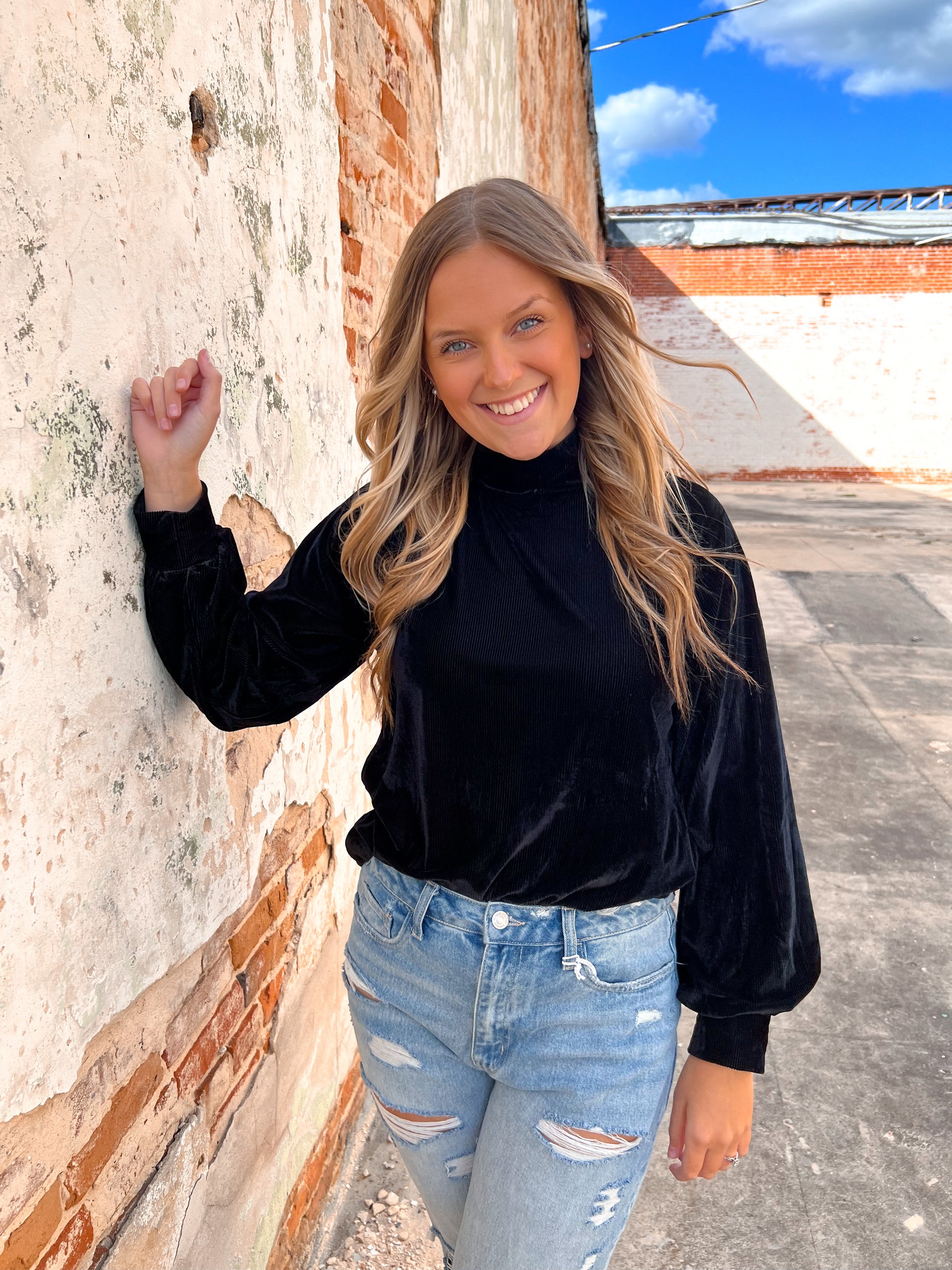 Zaeli Velvet Turtleneck Black-BLOUSE TOP-Southern Grace Wholesale-BIN A2-The Twisted Chandelier