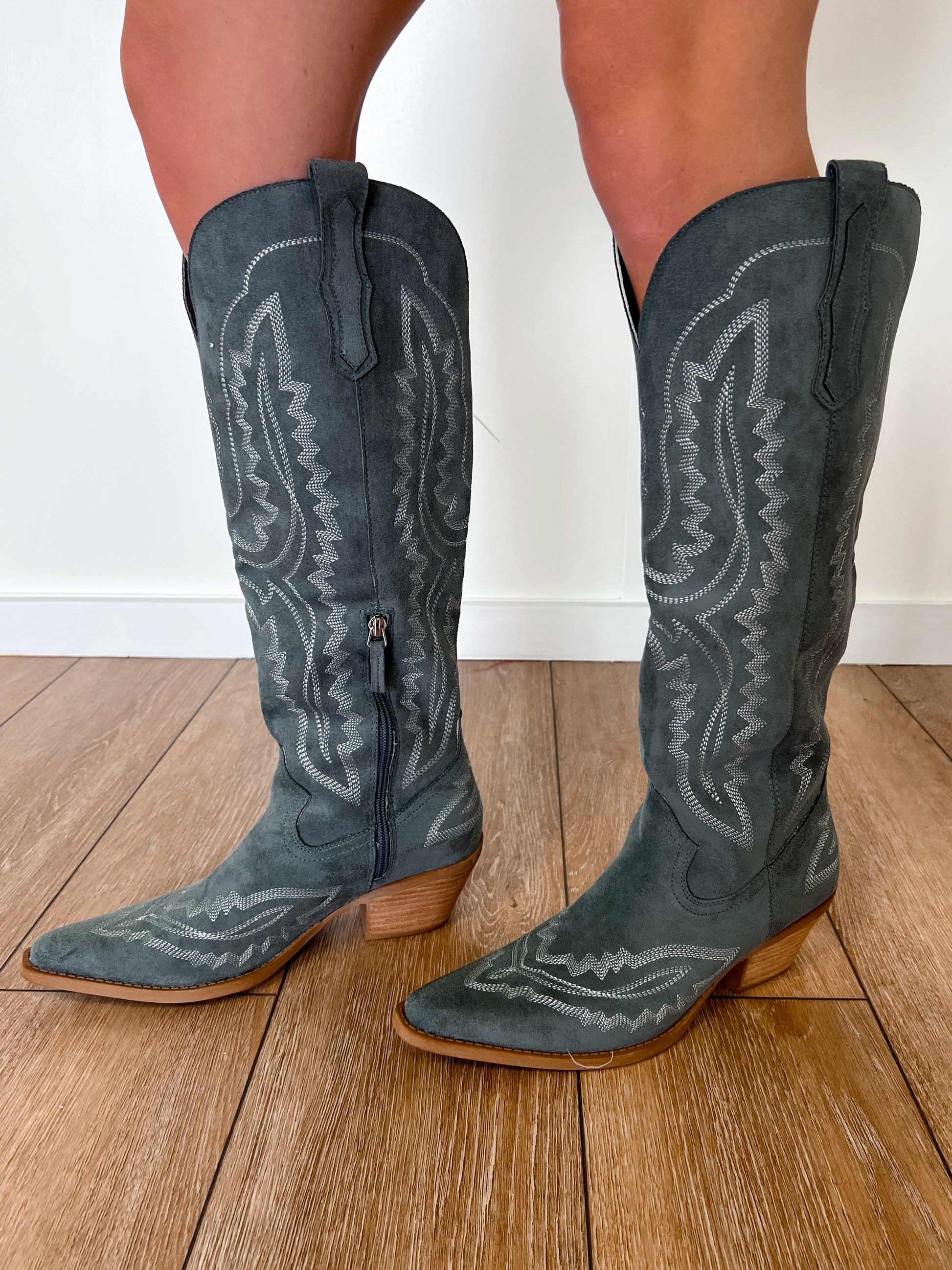 Tess Western Embroidered Pointed Toe Tall Boots-CCOCCI-The Twisted Chandelier