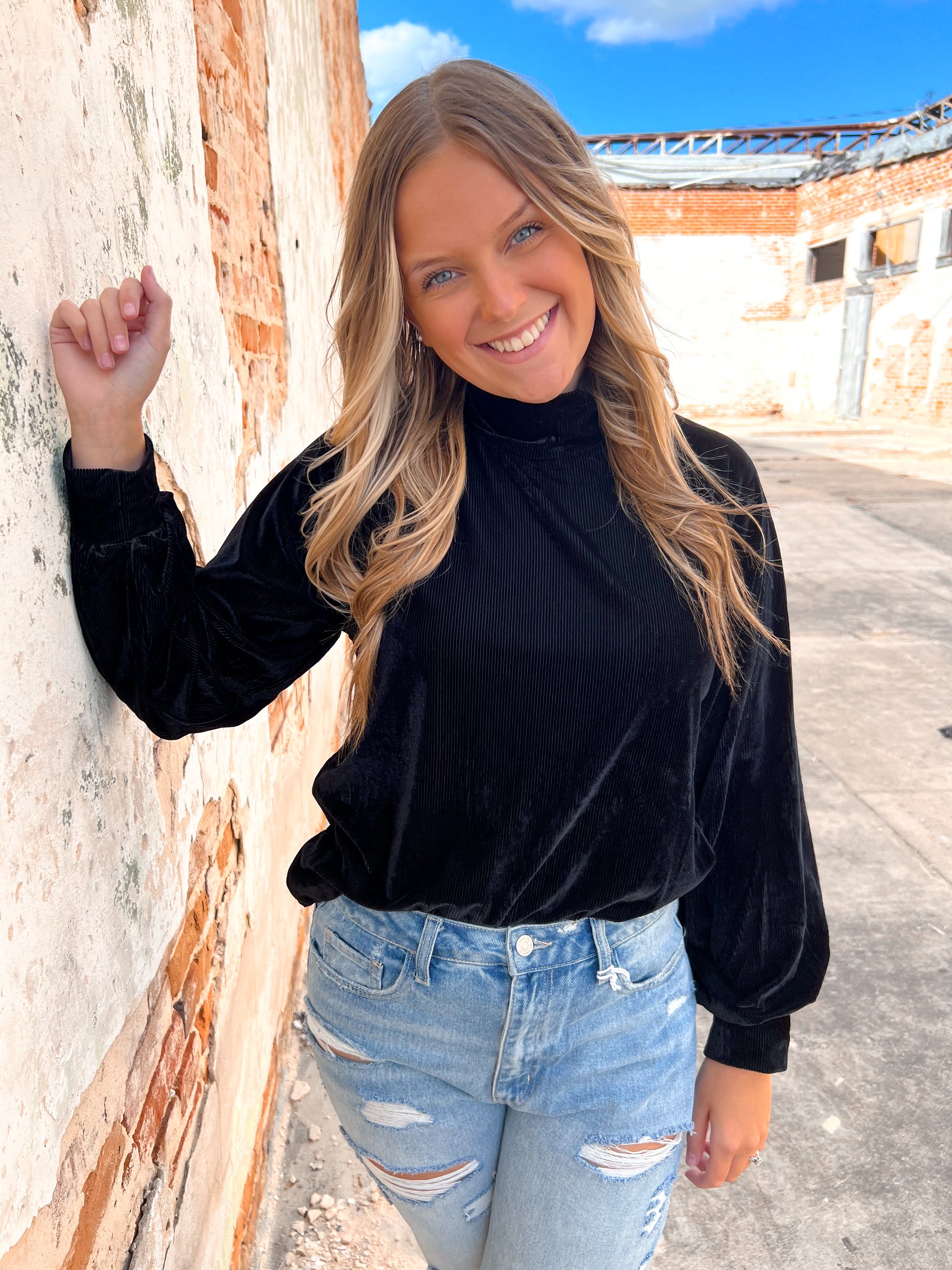 Zaeli Velvet Turtleneck Black-BLOUSE TOP-Southern Grace Wholesale-BIN A2-The Twisted Chandelier