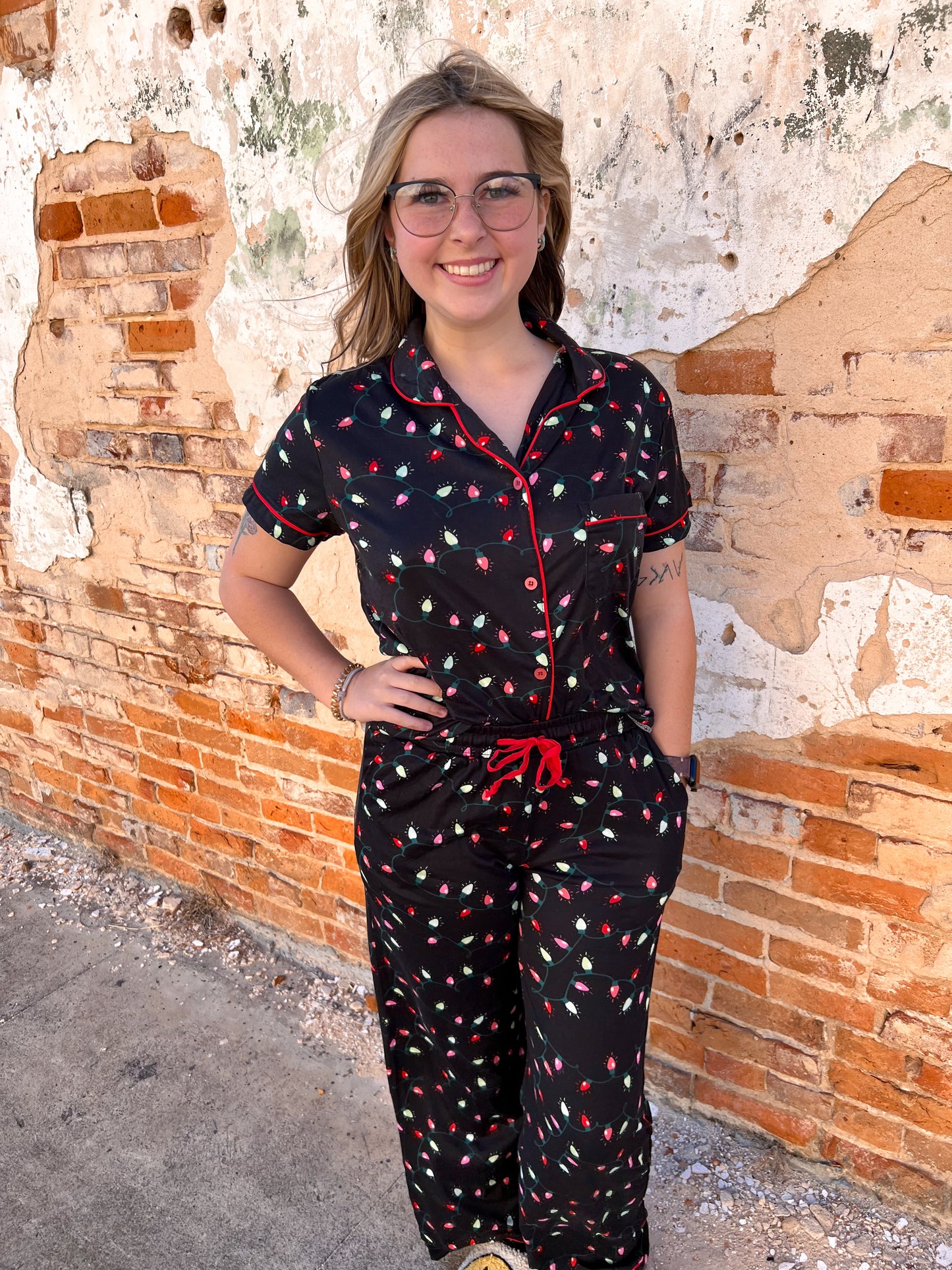 Hello Mello Holiday Pajama Top - Very Merry-Loungewear-HELLO MELLO-$25 & Under Sale, Bin C1, Faire-The Twisted Chandelier