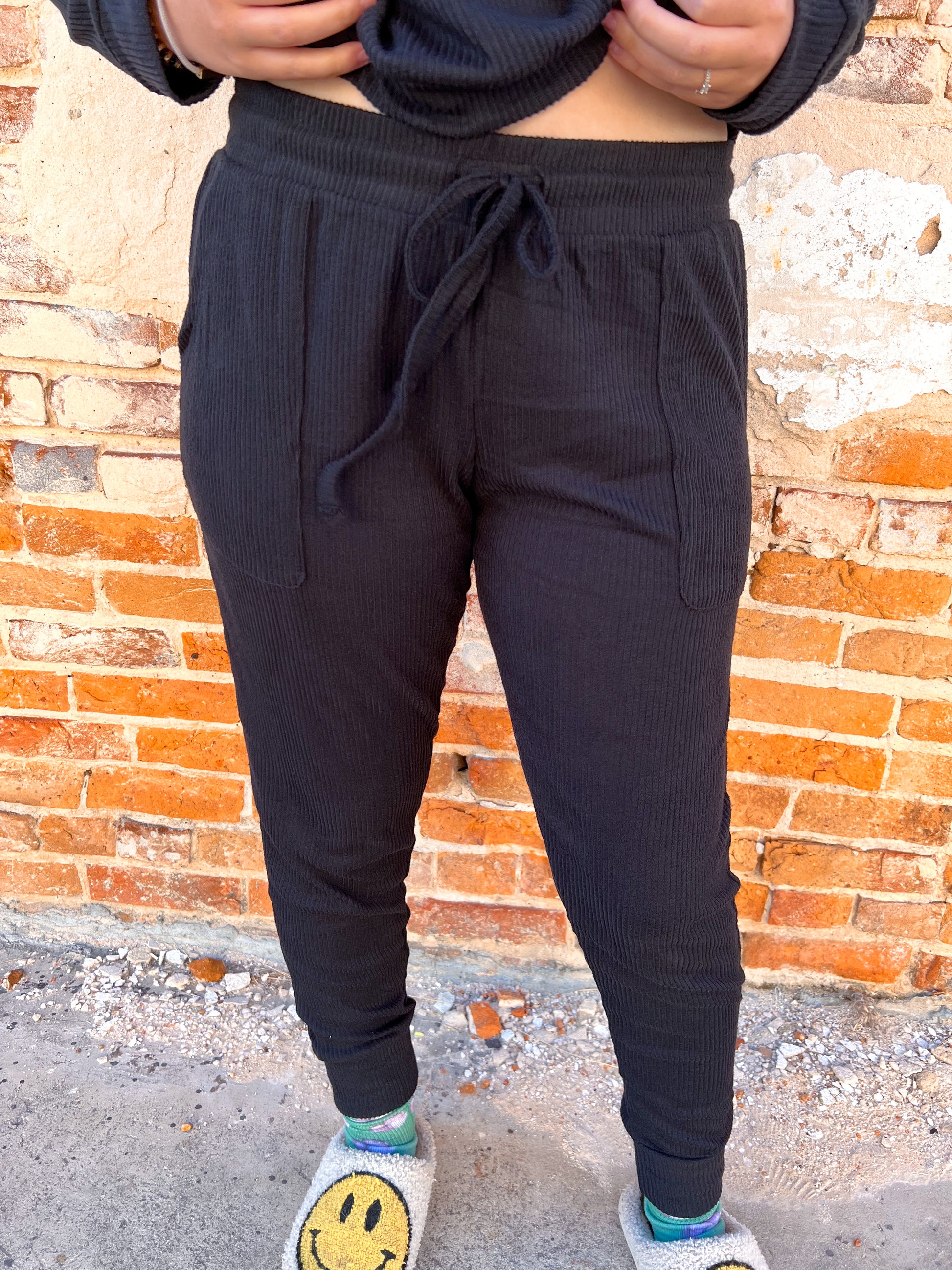 Hello Mello Cuddleblend Joggers - Black to Bed-Loungewear-HELLO MELLO-04/25, 1st md, BIN D3-The Twisted Chandelier