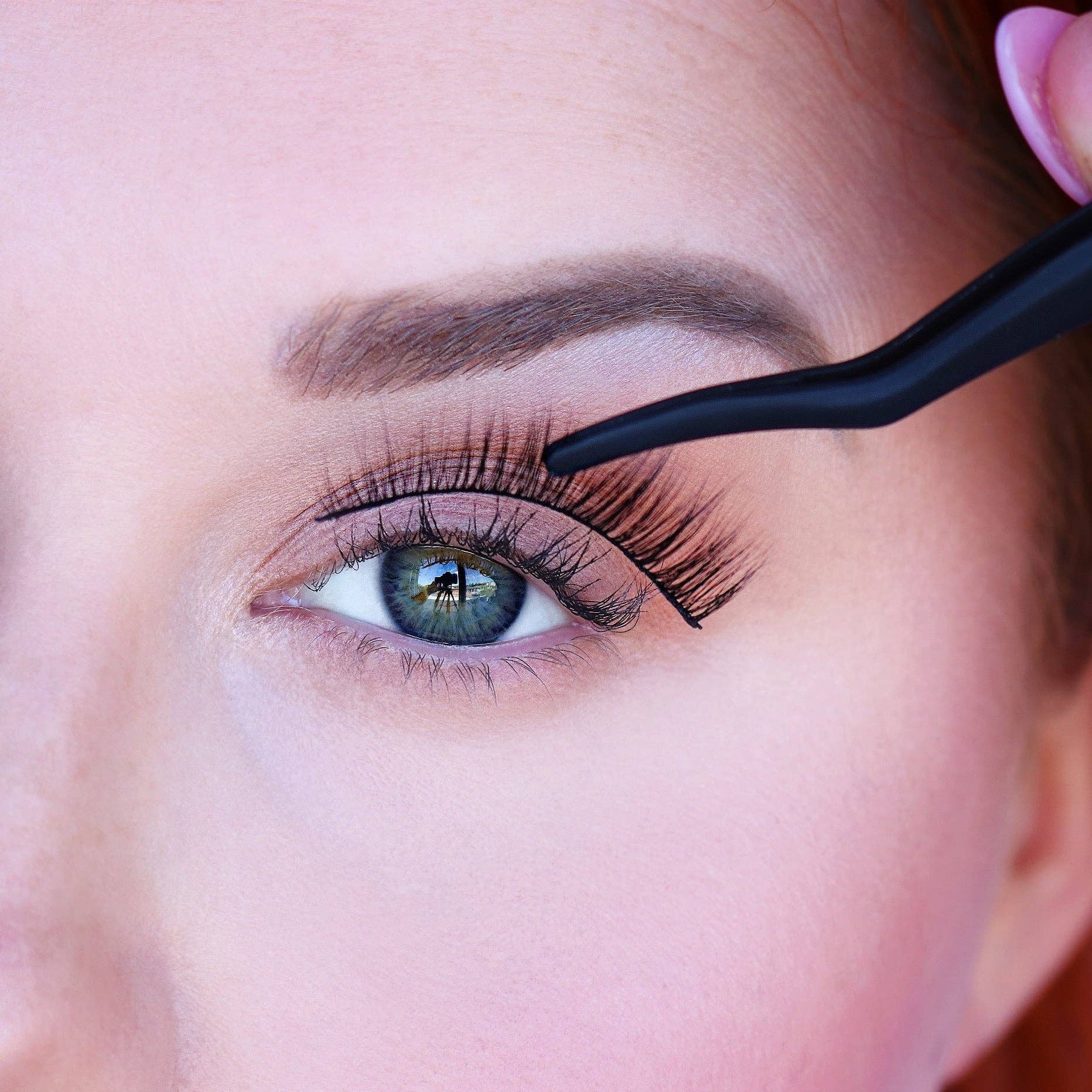 Lash Application Kit-Silly George-The Twisted Chandelier